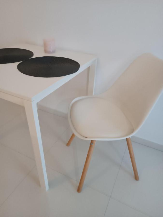 Apartamenty Wiktoryn 6A 바르샤바 외부 사진